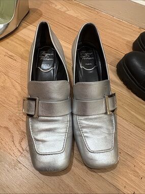 Roger Vivier Metallic Silver Leather Buckle Loafers